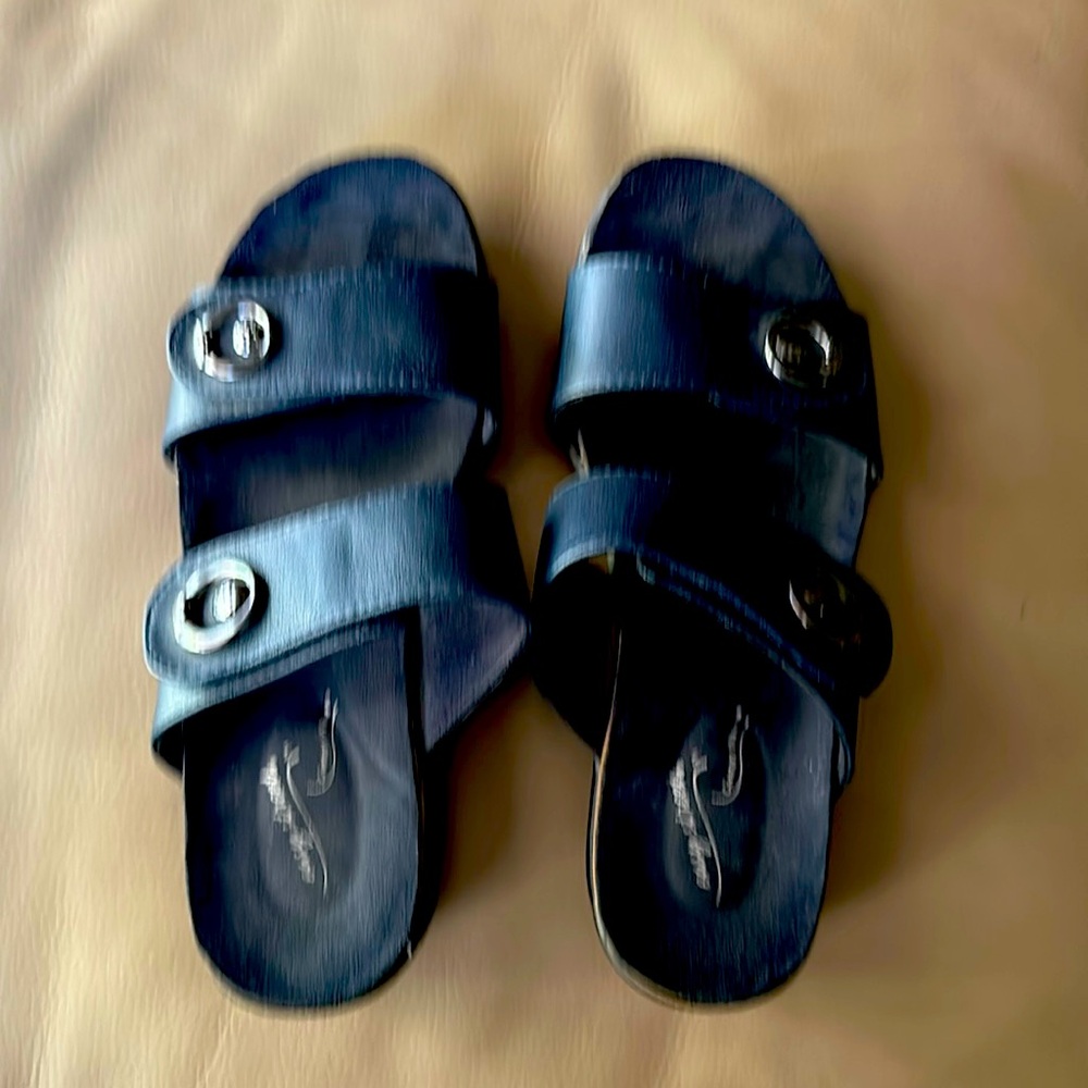Easy Street navy Comfort Wave sandals